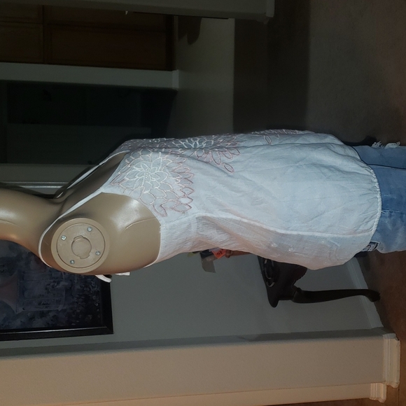 Papaya s silk halter top gorgeously embroidered lotus flowers - Picture 8 of 12